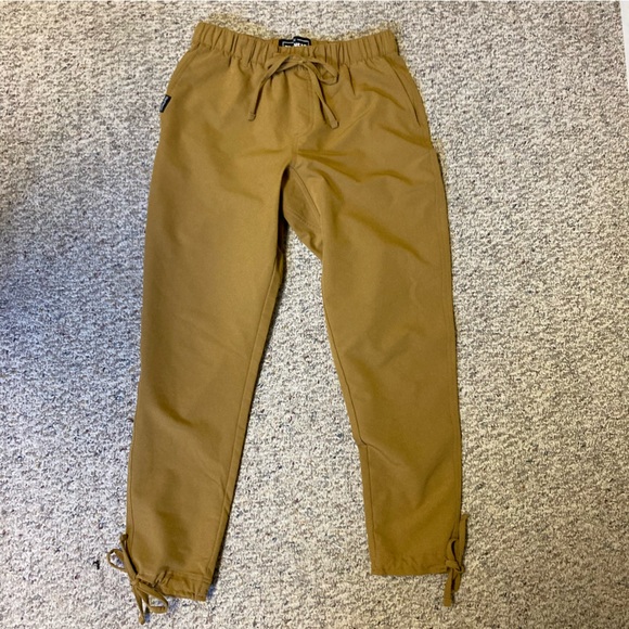 Coalatree trailhead pants in Sand- regular fit - Picture 6 of 13